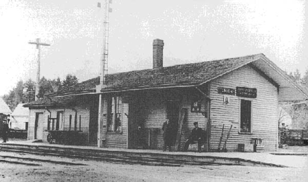 [The Union Railroad Station soon after construction (~1920)]
